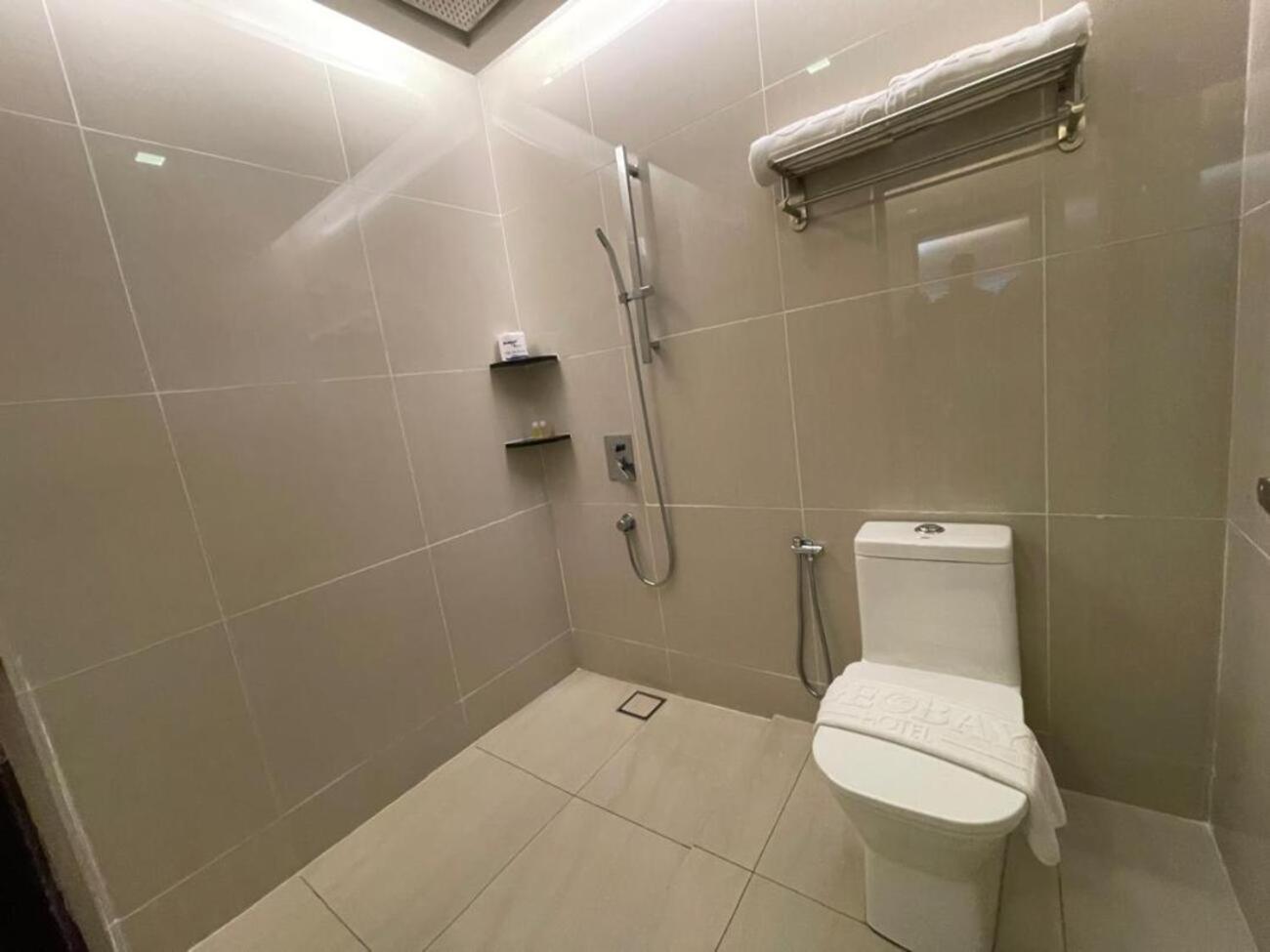 Geobay Hotel Johor Bahru Exterior photo