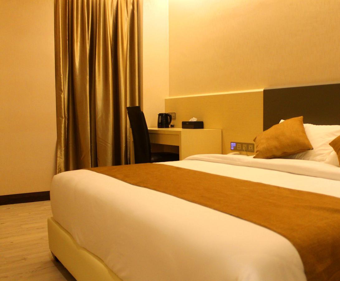 Geobay Hotel Johor Bahru Exterior photo